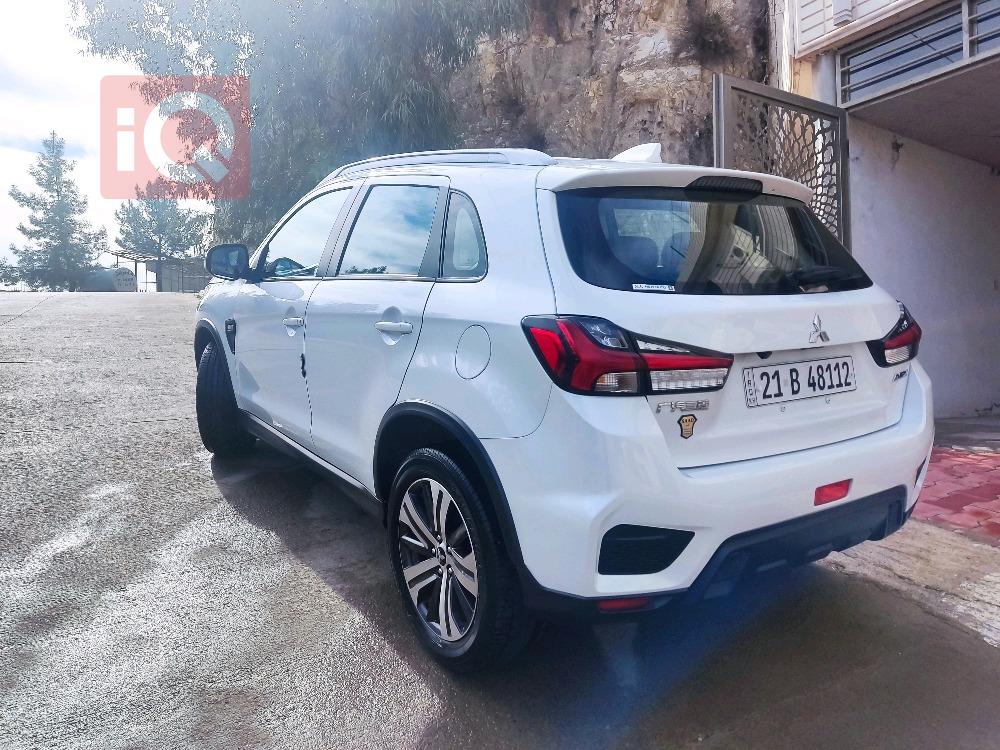 Mitsubishi Outlander Sport